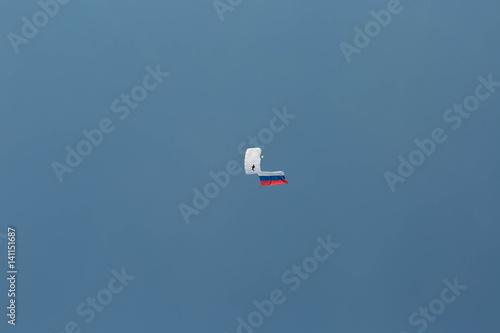 Paratrooper with Russian flag