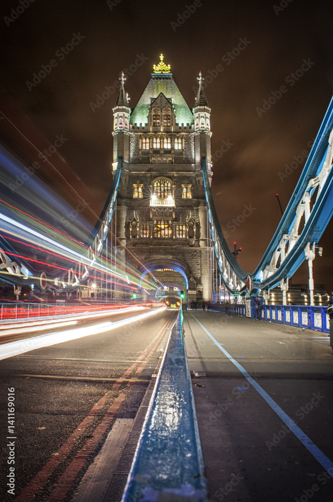Obraz premium Tower Bridge of London at night - UK