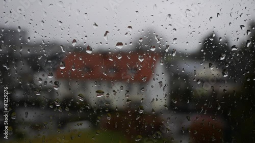 Regen an Fensterscheibe