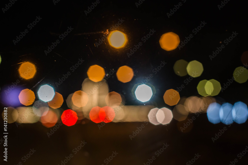 Fototapeta premium bokeh in the road 
