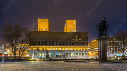 Canvas Print Winter night, City Hall in Oslo, Norway.