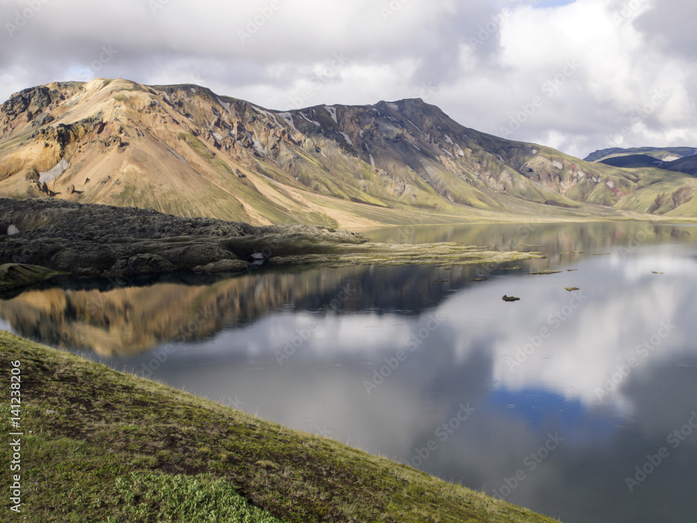 Fototapeta premium Iceland - Lake in central Iceland