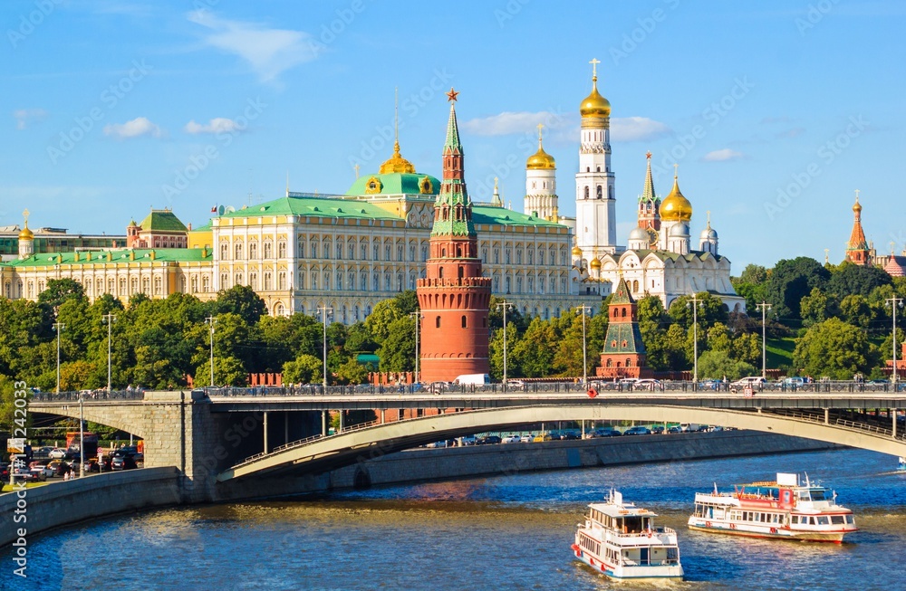 Moscow Kremlin with Moscow river, Russia