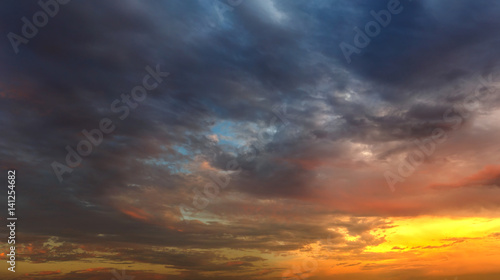 Fototapeta Naklejka Na Ścianę i Meble -  sunset sky with clouds and golden light, sunset sky gradient background