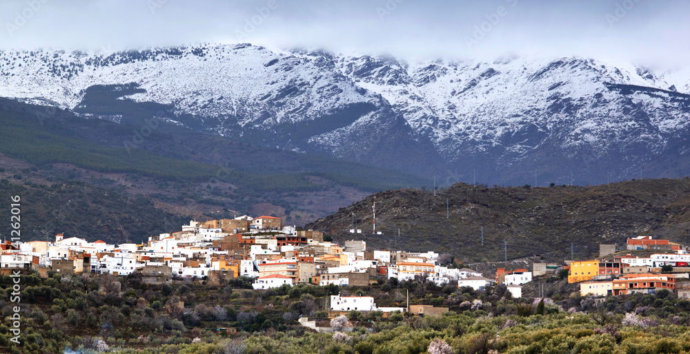 Village submontane, Sierra Nevada