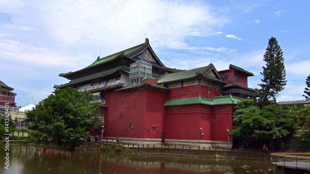 4K Pond at Taipei Botanical Garden, the building on the background is the Taiwan National Museum of History-Dan 4K Pond at Taipei Botanical Garden, the building on the background is the Taiwan National Museum of History-Dan
