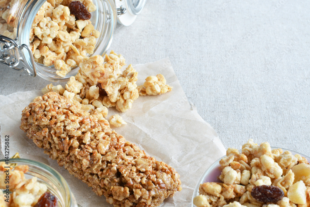 Muesli bars with fruit crunchy Muesli bars with fruit crunchy