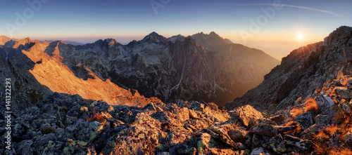Fototapeta Naklejka Na Ścianę i Meble -  Mountain panorama in Tatras at sunset, Slavkosky peak