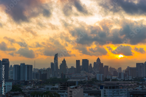 Sunrise scence of Bangkok skyline Panorama © Travel man