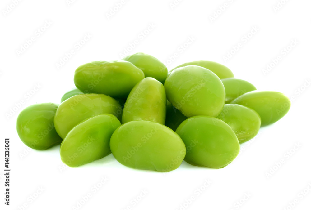 green beans isolated on white background green beans isolated on white background