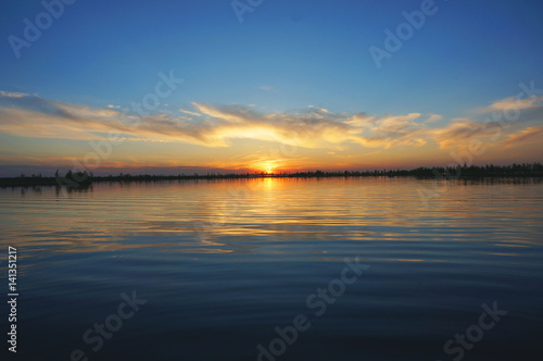 Sunset on the lake © Сергей Барабашев