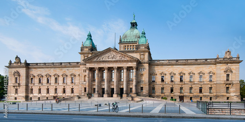 Obraz na płótnie Federal Administrative Court in leipzig w salonie