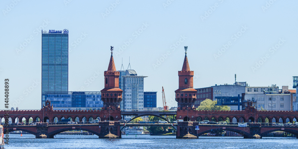 Fototapeta premium Panorama view with oberbaum bridge in berlin, germany
