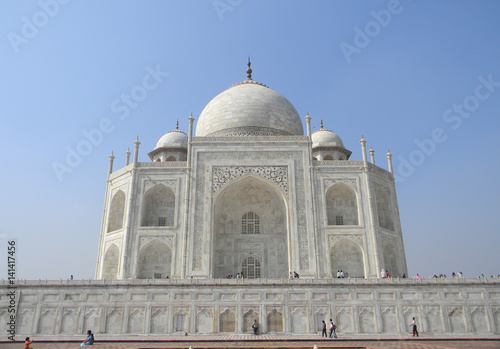 Dynamic perspective view of the Taj Mahal mausoleum in Agra, India, with the main building portal and dome © 3000ad