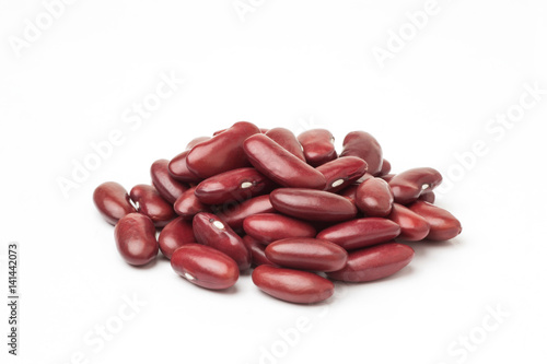 Картината върху платно Red kidney beans on white background