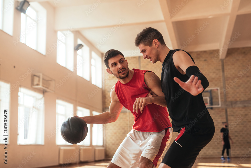 Obraz premium Pass the ball man!