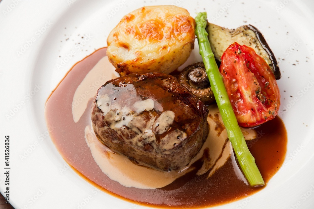 beef tenderloin steak beef tenderloin steak