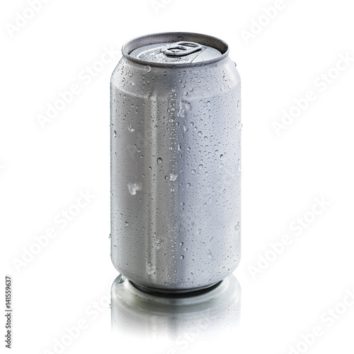 Aluminum can with condensation drops for mock up