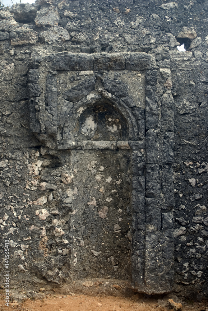 Obraz premium Ruins of a Persian mosque, Tumbatu, Zanzibar, Tanzania