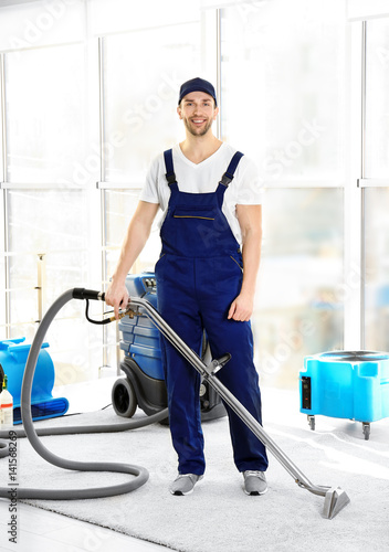Dry cleaner's employee remo...