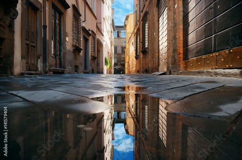 Lucca street reflection