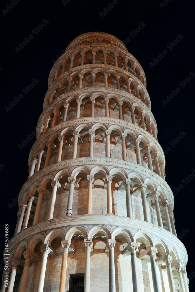 Leaning tower Pisa closeup at night