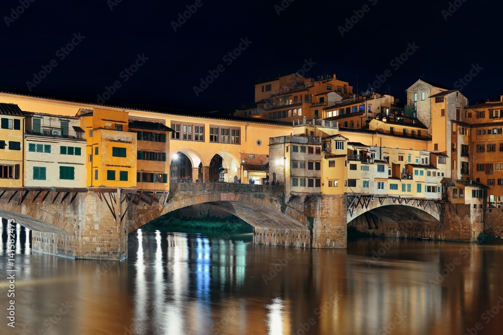 Florence Ponte Vecchio at night
