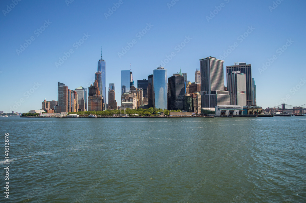 Fototapeta premium Skyline of Manhattan as Seen from the Staten Island Ferry, USA
