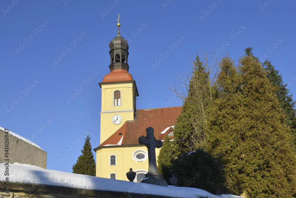 Fototapeta premium Kirche in Oberoderwitz