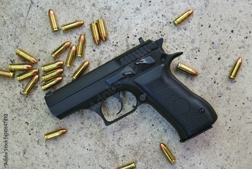 personal weapon 9 mm with bullets