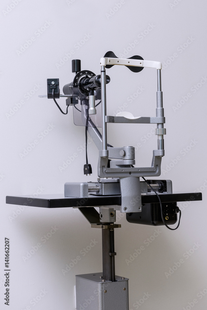 Photograph of an old ophthalmometer. Research and Medicine