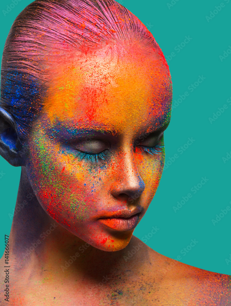© Prostock-studio - Creative art of make up, fashion model closeup portrait © Prostock-studio - Creative art of make up, fashion model closeup portrait