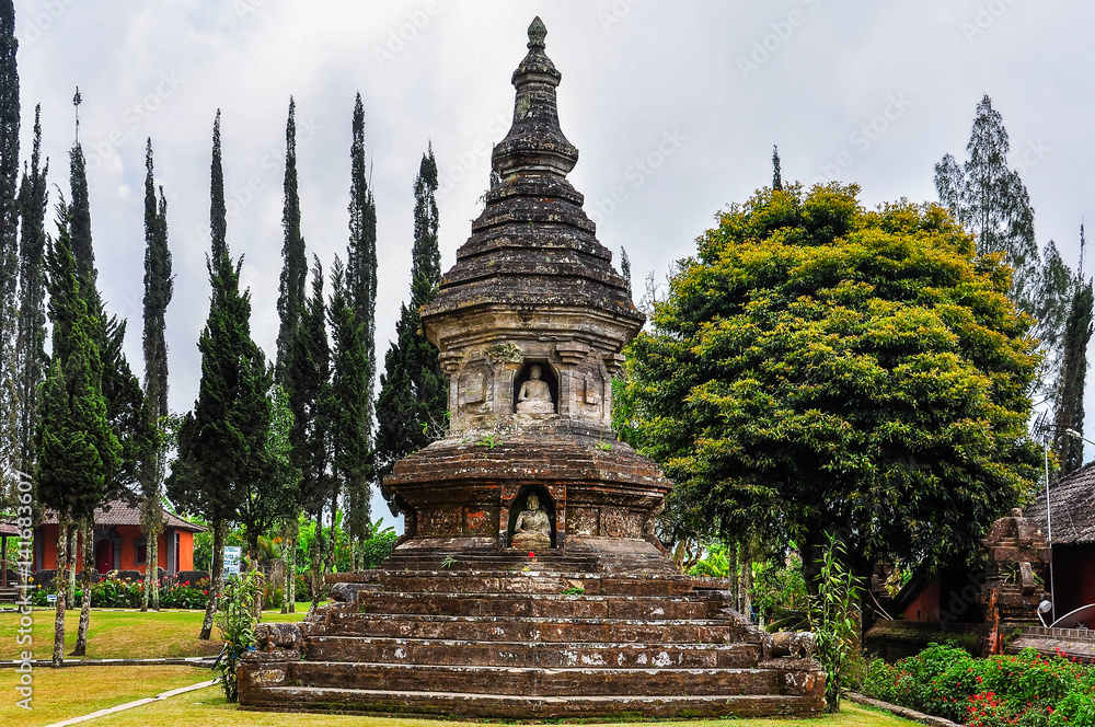 Pura Ulun Danu Bratan Temple, Bali, Indonesia Pura Ulun Danu Bratan Temple, Bali, Indonesia