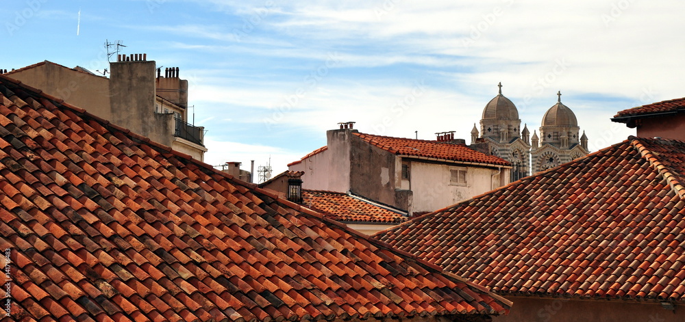 Blick über die Dächer von Marseille zurr Cathédrale de la Major
