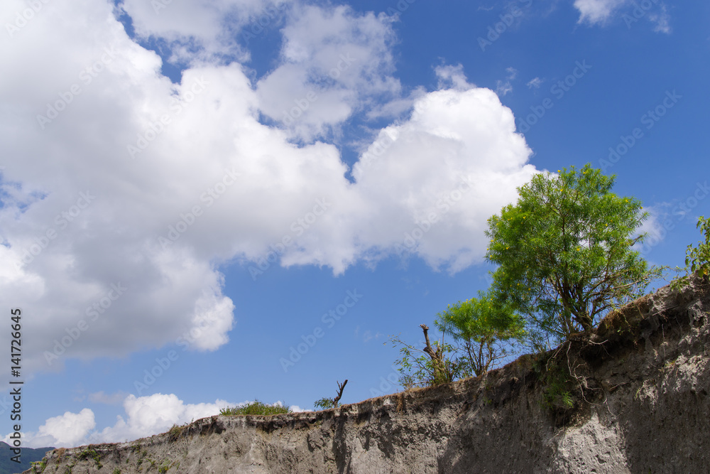 cloudy sky on the pinatubo mountain cloudy sky on the pinatubo mountain