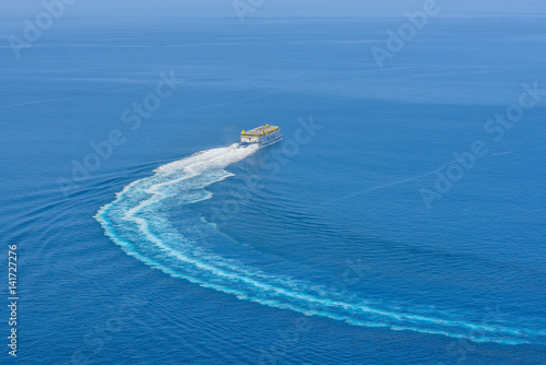Ferry leaving the Agaete port of Gran Canaria, Spain Fototapet