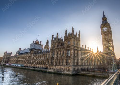 Big Ben and the houses of Parliament in London at dusk