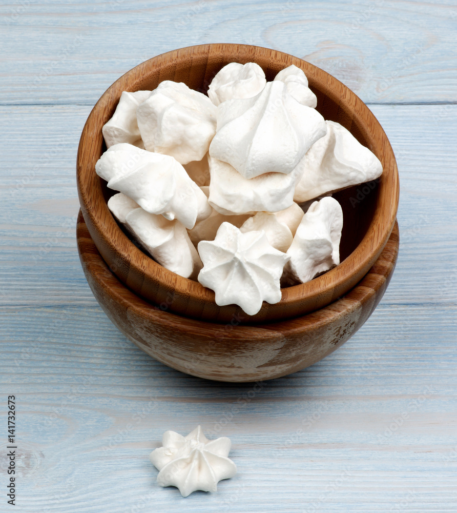Vanilla Meringues Cakes Vanilla Meringues Cakes