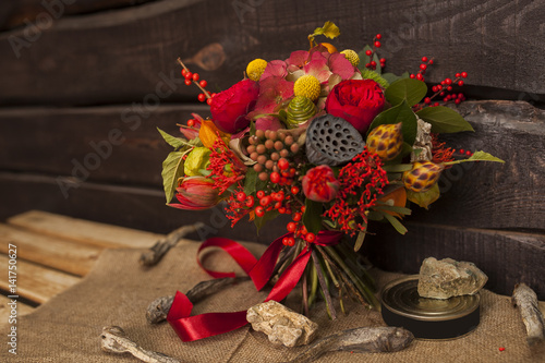 Foto Elegant bouquet of flowers originally designed in a modern style