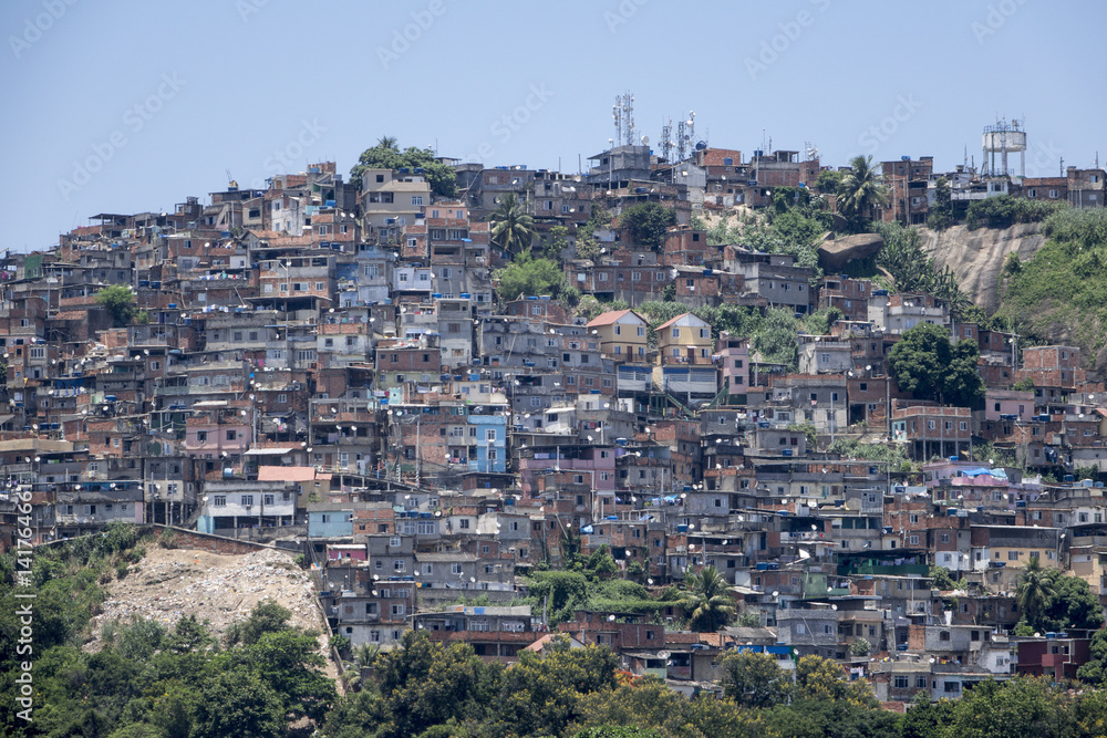 Obraz premium Rio de Janeiro city view of Santa Marta favela slum, Brazil