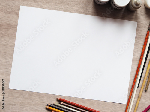 brush on white papper