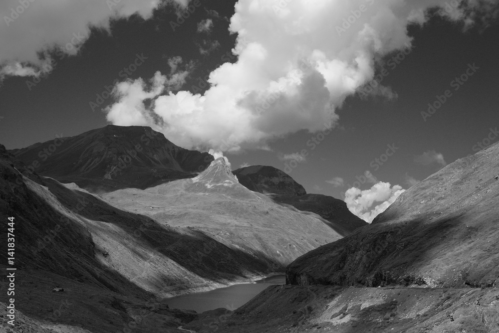 Fototapeta premium mountains and lake