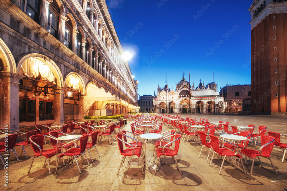 Obraz premium The night scene of San Marco square, Venice Italy
