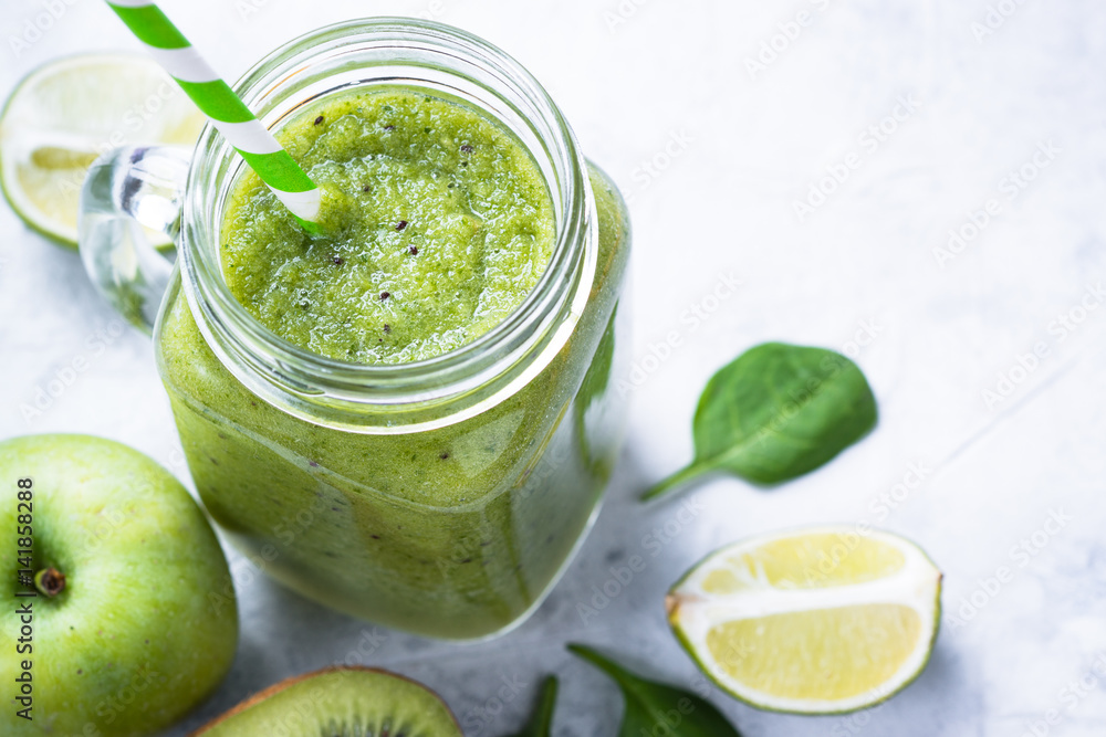 Green smoothie in mason jar. Healthy diet drink. Green smoothie in mason jar. Healthy diet drink.