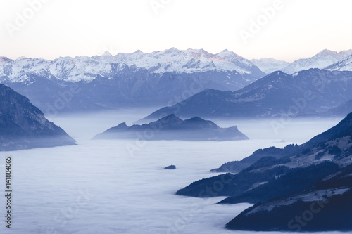 nuages et autres sommets