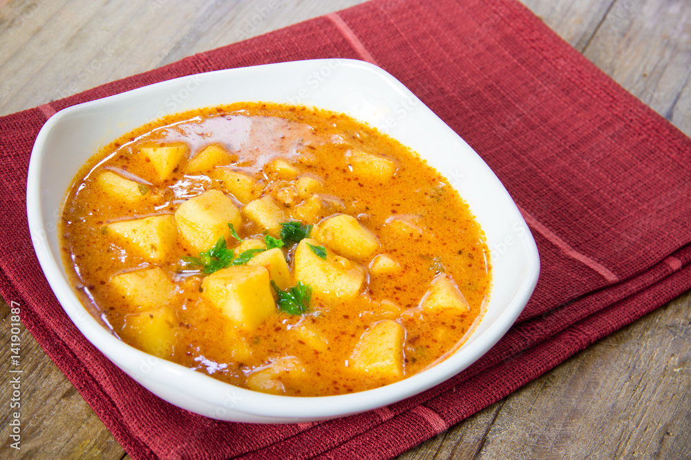 Kartoffelgulasch Kartoffelgulasch
