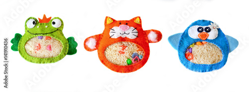 I Spy Bag Frog, cat and penguin, felt developing toy