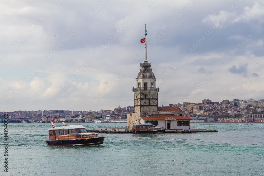 Maiden's Tower (Kiz Kulesi) on Bosphorous in Istanbul, Turkey Maiden's Tower (Kiz Kulesi) on Bosphorous in Istanbul, Turkey