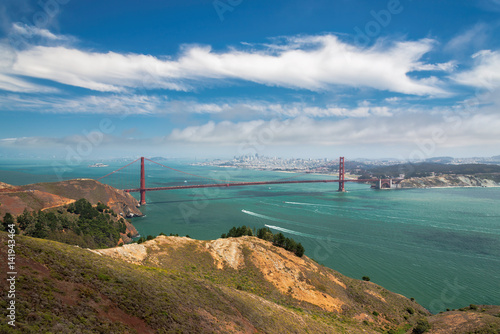 San Francisco skyline and Golden Gate Bridge, California.
