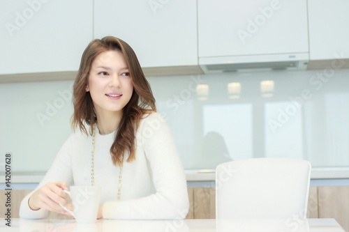 woman drinking coffee in the morning Free Download woman drinking coffee in the morning - GFXLoad